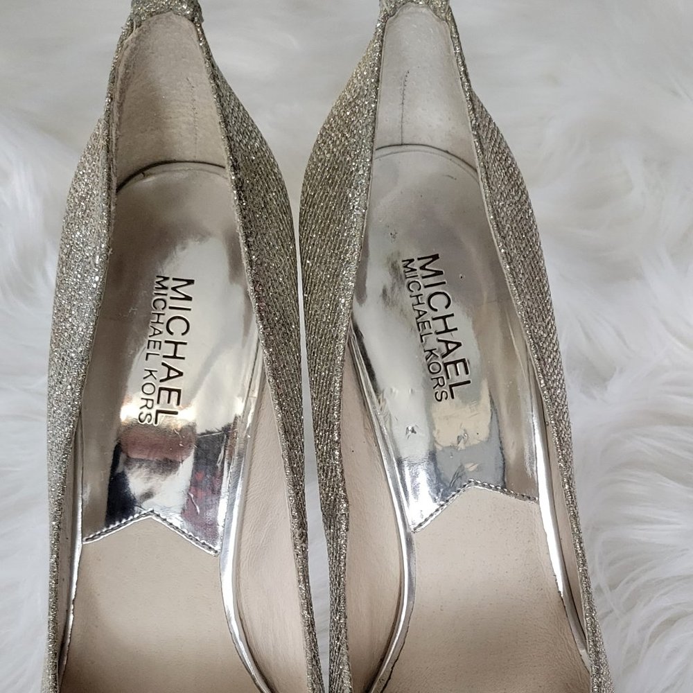 Michael Kors Silver Heels - Picture 4 of 4